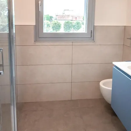 Se028 - Mondolfo, Bilocale Al Primo Piano Con Balcone E Aria Condizionata