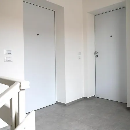 Se028 - Mondolfo, Bilocale Al Primo Piano Con Balcone E Aria Condizionata Apartment *
