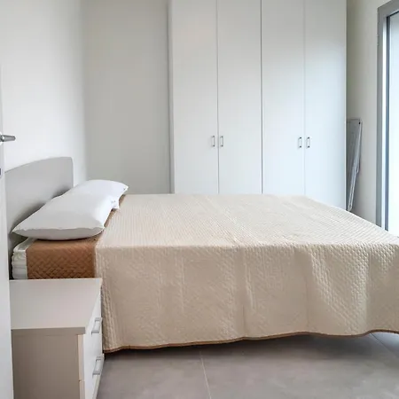 Appartement Se028 - Mondolfo, Bilocale Al Primo Piano Con Balcone E Aria Condizionata *