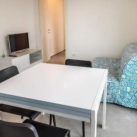 Apartment Se028 - Mondolfo, Bilocale Al Primo Piano Con Balcone E Aria Condizionata Mondolfo